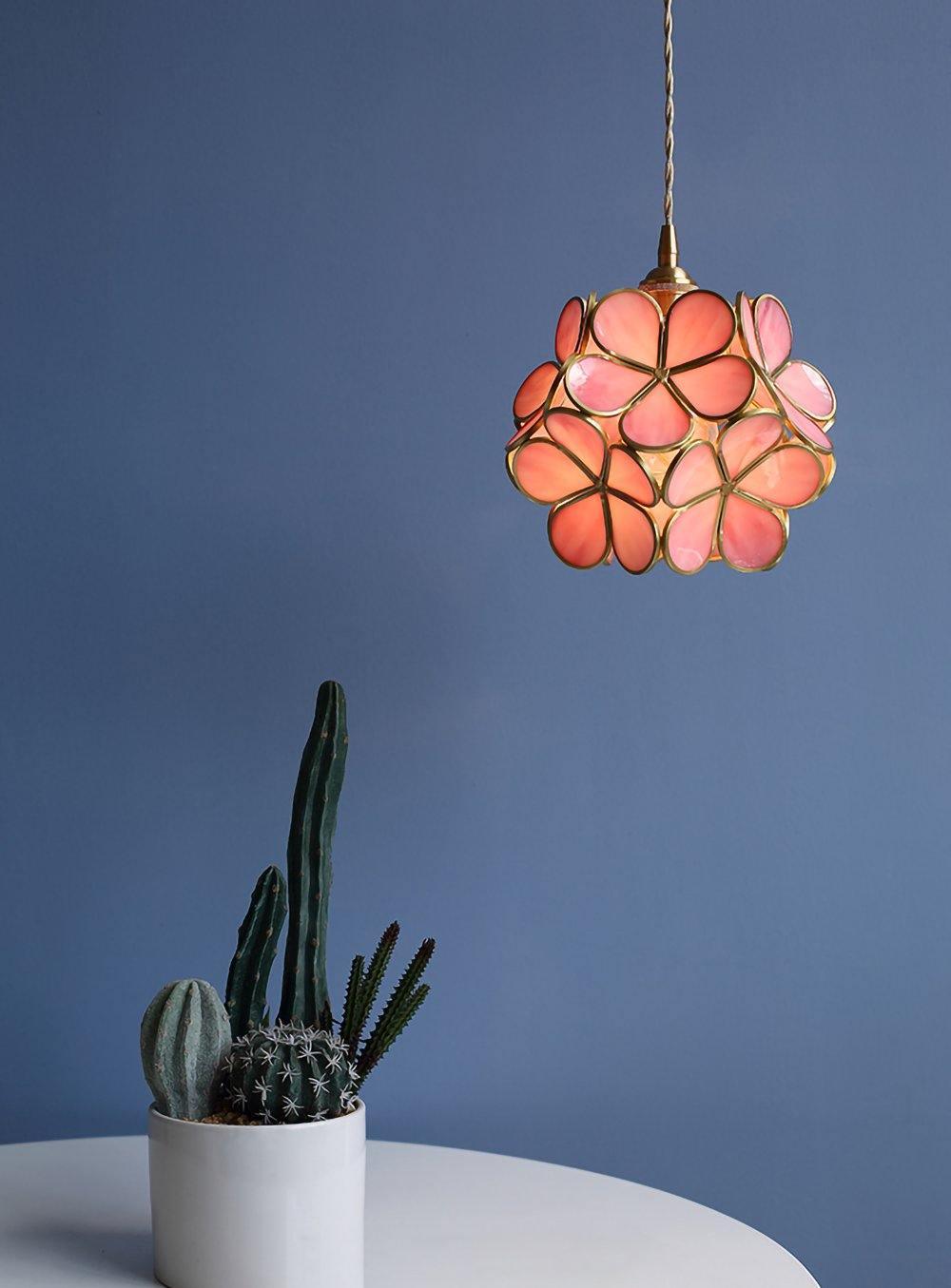 Lampadario vintage in ottone con globo in vetro floreale a 1 luce