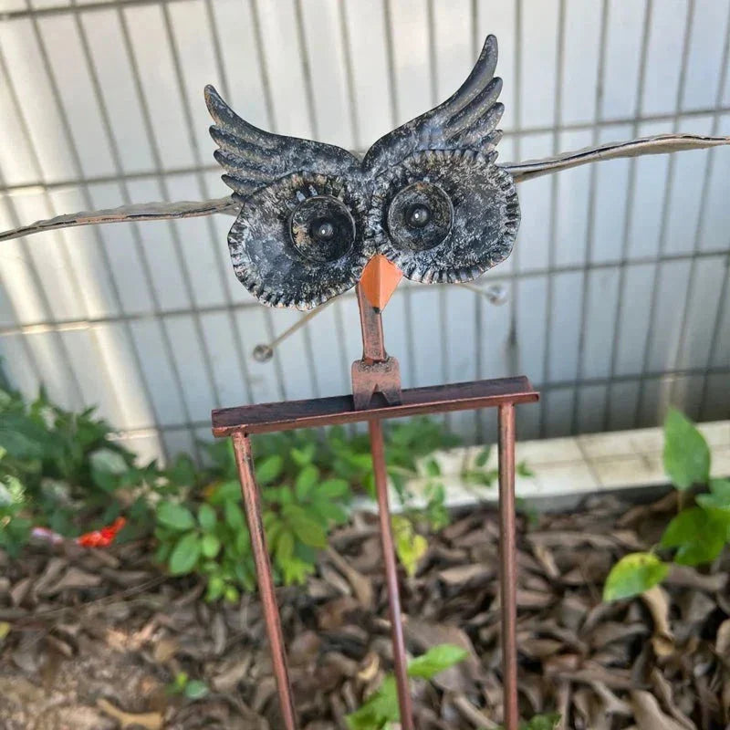 Gartenkunst-Vogel Terrassendekoration