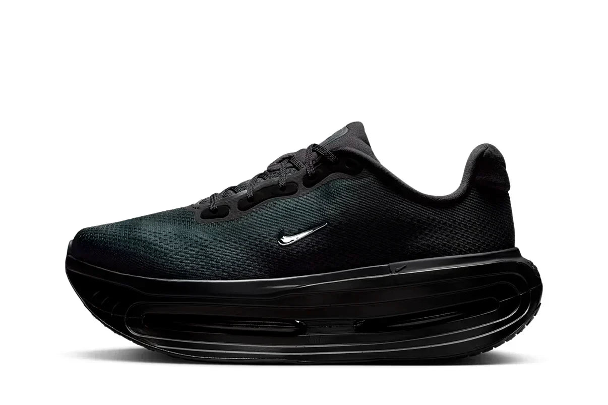 Nike Vomero Premium SP Sort Mini Chrome Swoosh Sort