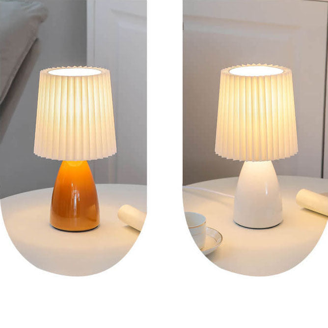 Nordische Glas-Faltenlampenschirm-Tischlampe 1-Flammig