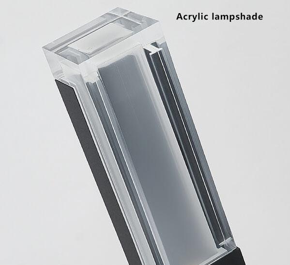 Lampada da giardino moderna quadrata LED per esterni a 1 luce