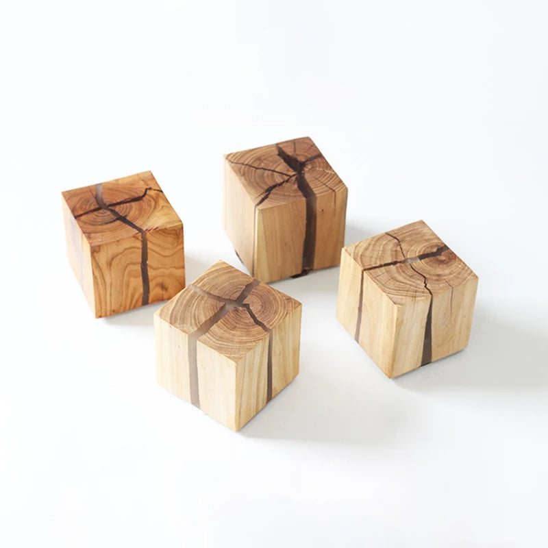 Lampada da parete cubo in legno caldo 1 luce