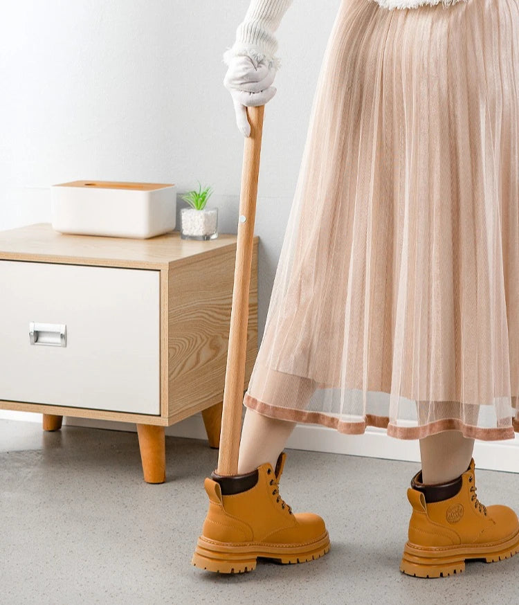 Long Handle Shoe Horn | Easy On and Off