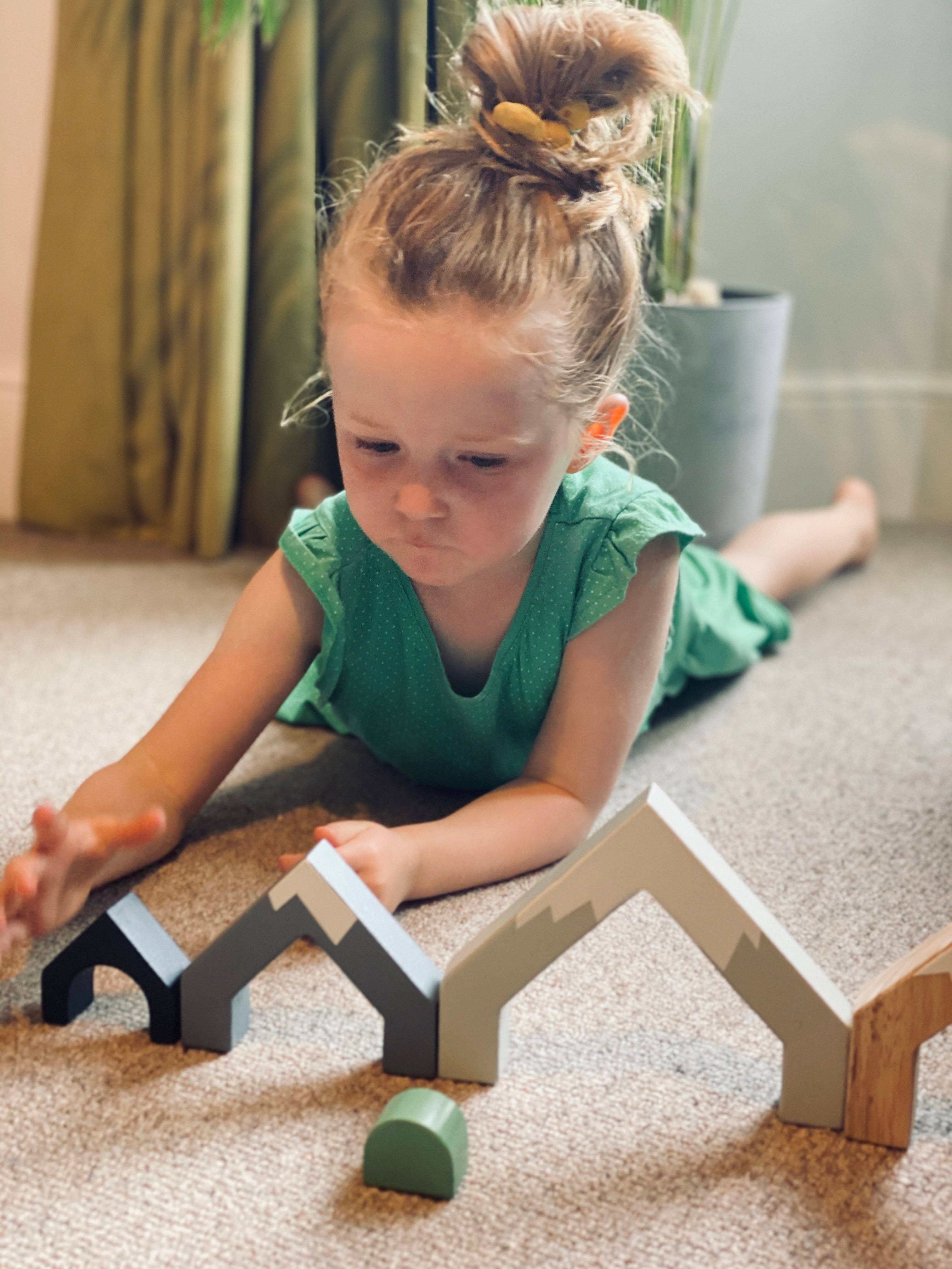 Bergpass Stapel-Holzspielzeug für Kinder