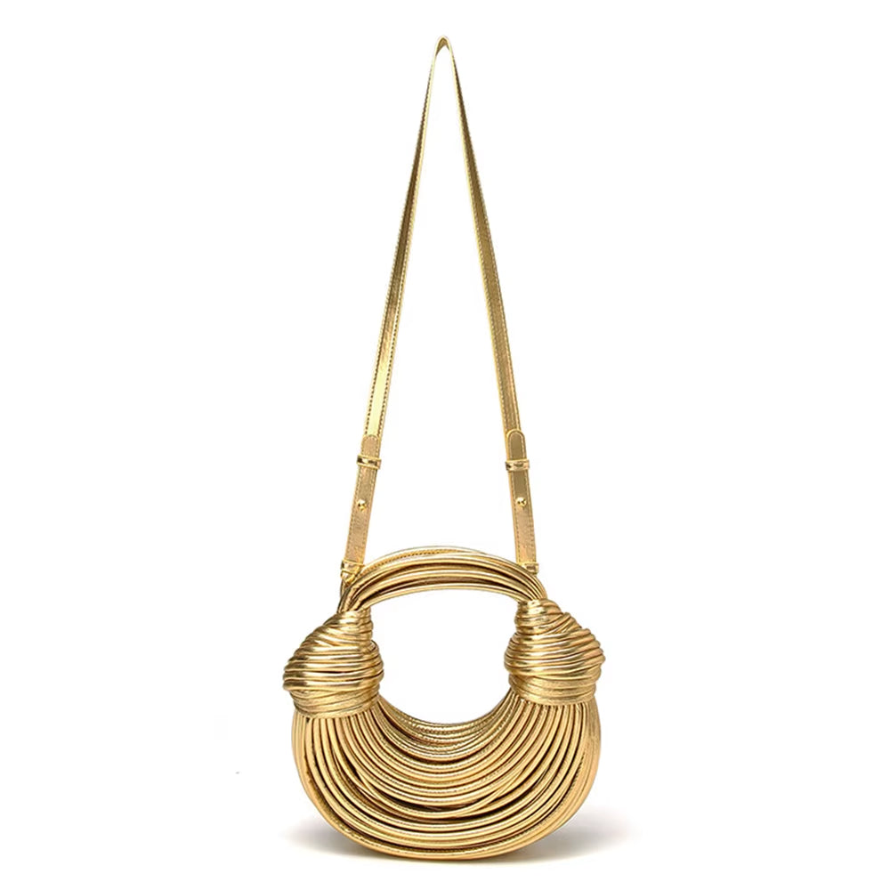 DECLARACIÓN GLAMUROSA | BOLSO DE NOCHE METÁLICO ESCULTÓRICO