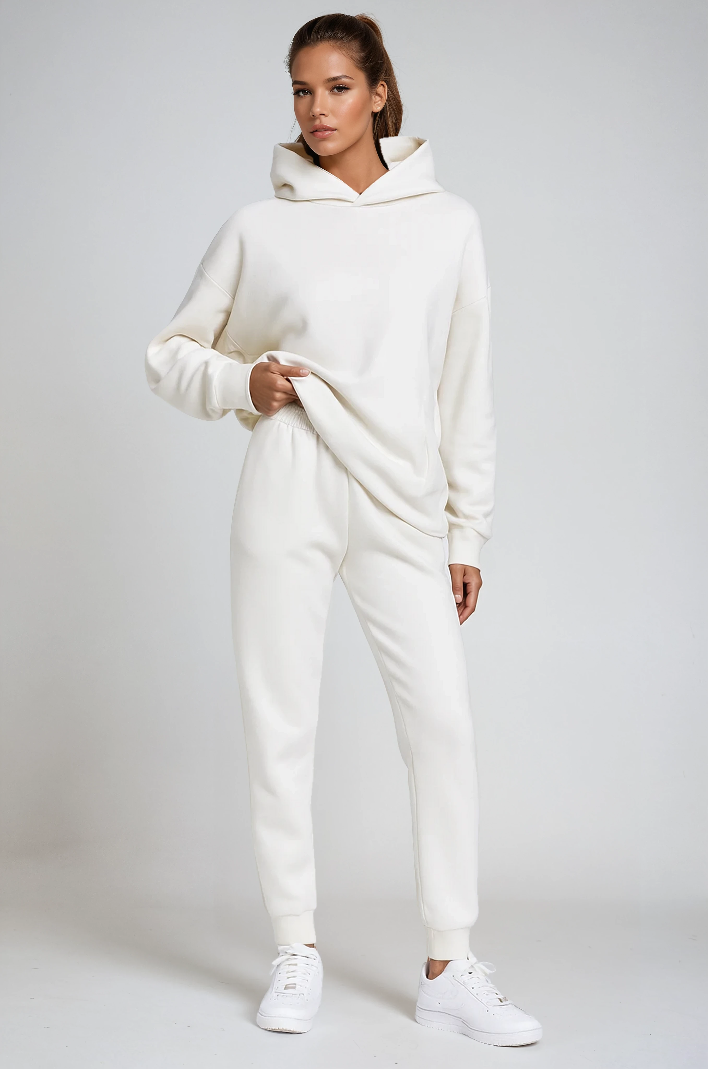 KAPUZEN-JOGGINGANZUG – SWEATSHIRT & JOGGINGHOSE