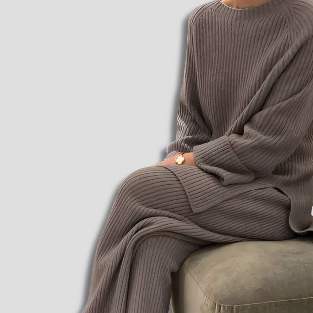 Conjunto de Suéter y Pantalones de Punto