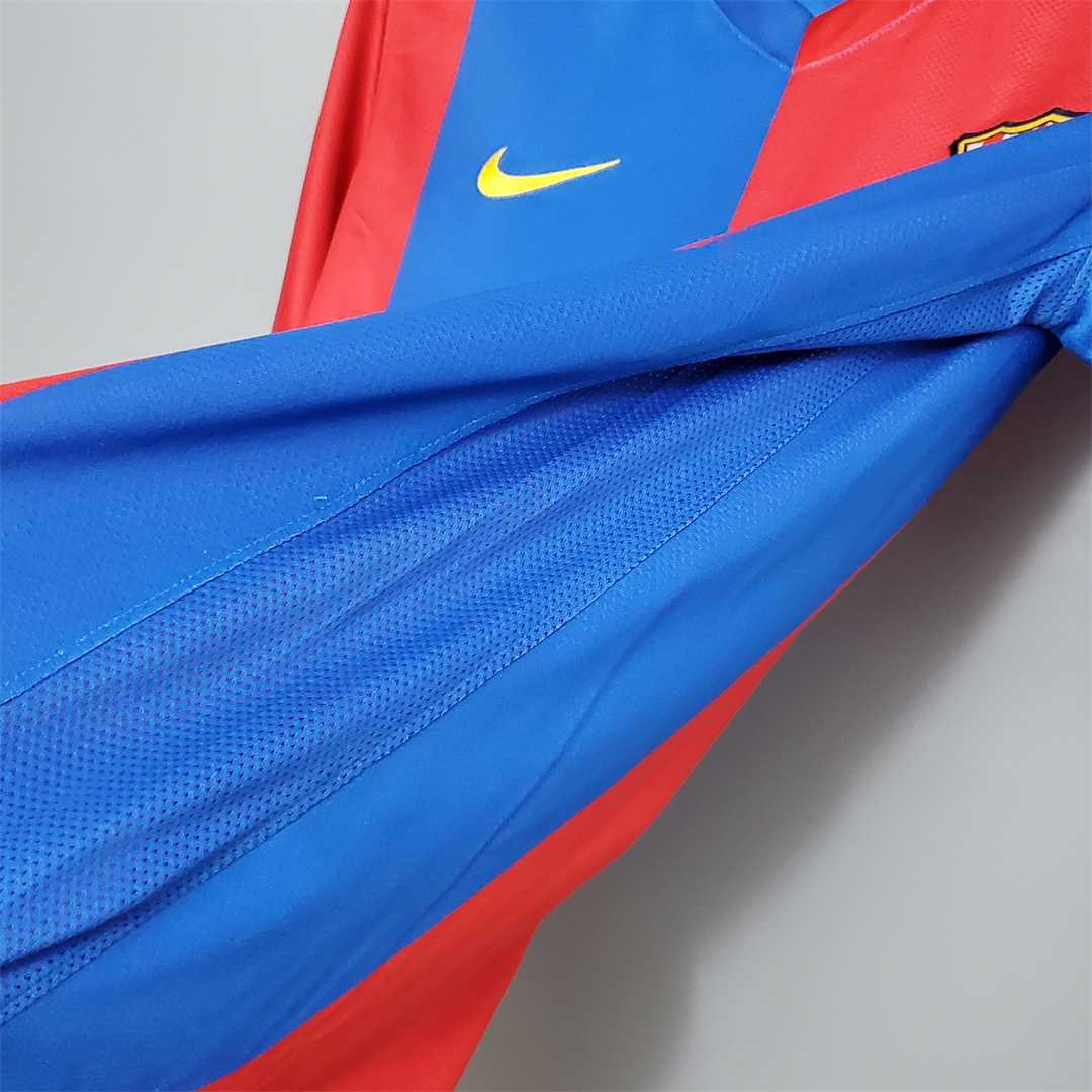 Camiseta de local Messi Barcelona 2006/07