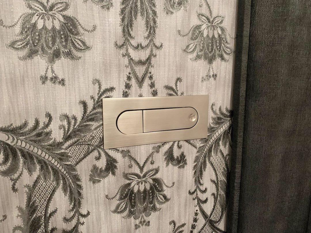 Aplique de pared LED rectangular empotrado ajustable moderno 1 luz