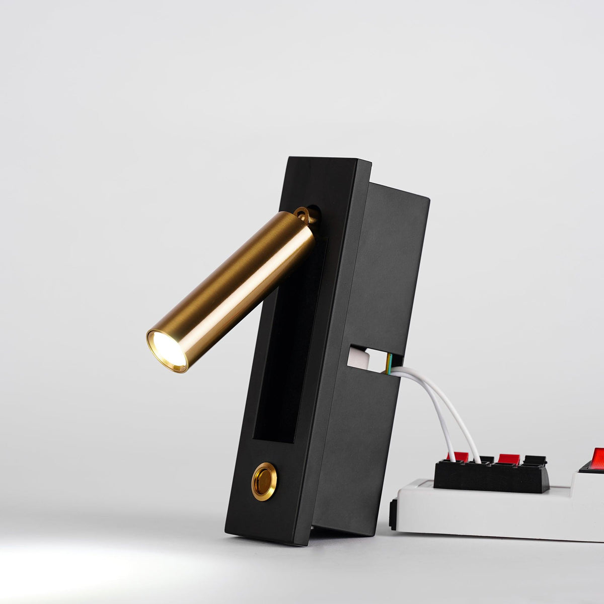 Aplique de pared moderno minimalista empotrado de aluminio con LED 1 luz