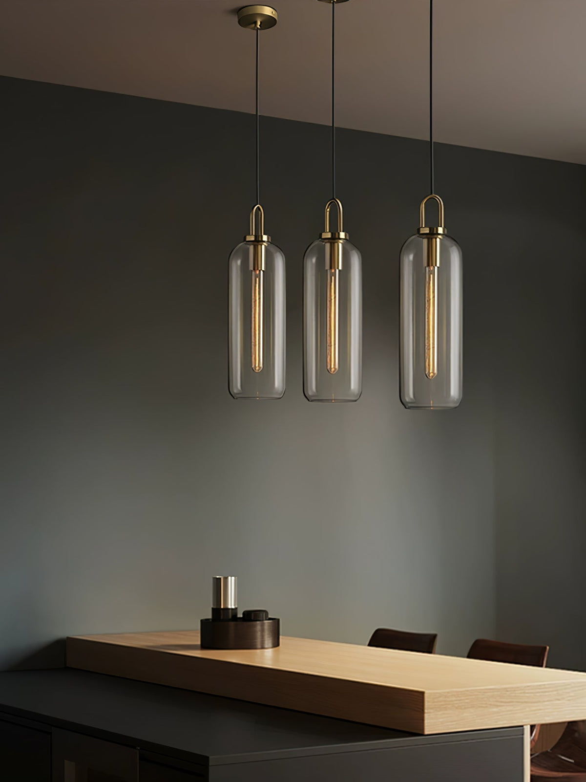 Lampadario moderno cilindrico in vetro e ottone a 1 luce
