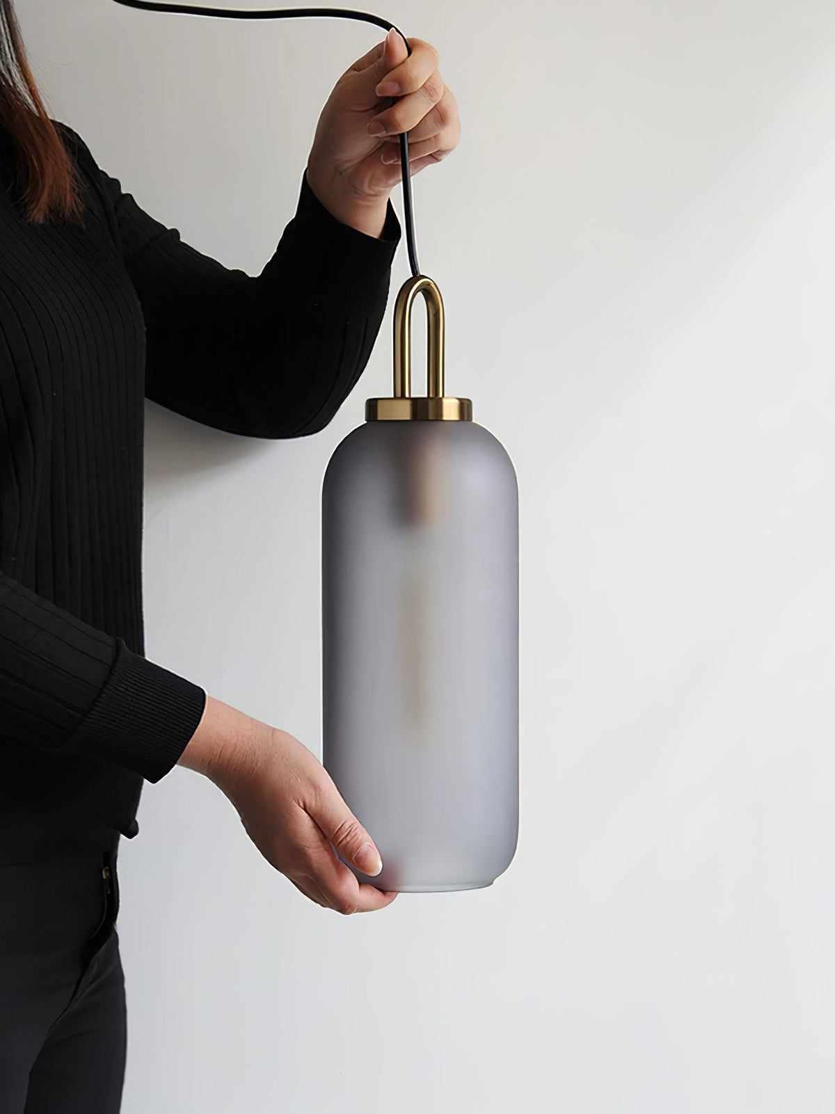 Lampadario moderno cilindrico in vetro e ottone a 1 luce