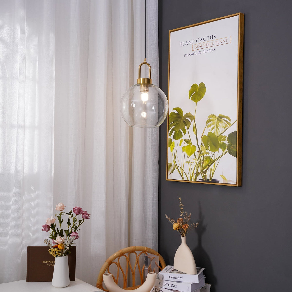 Lampadario moderno cilindrico in vetro e ottone a 1 luce
