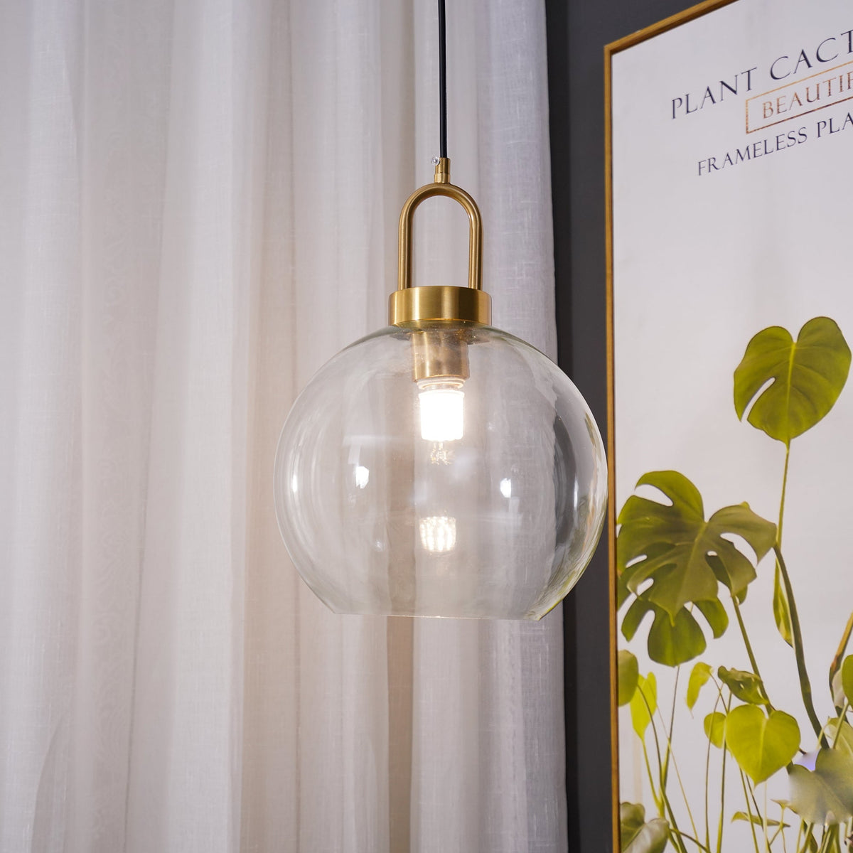 Lampadario moderno cilindrico in vetro e ottone a 1 luce