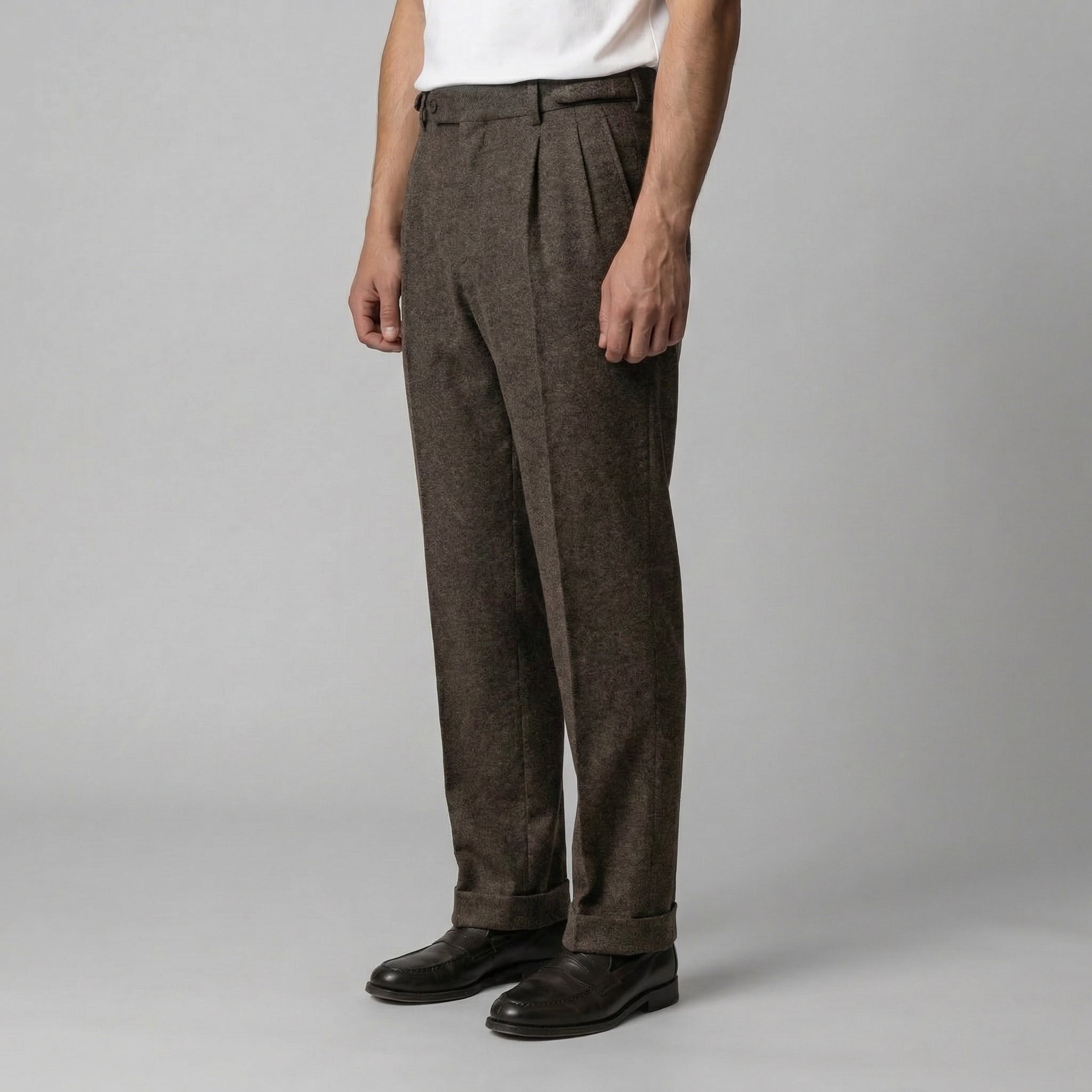 Pantaloni eleganti plissettati con regolatore laterale da uomo