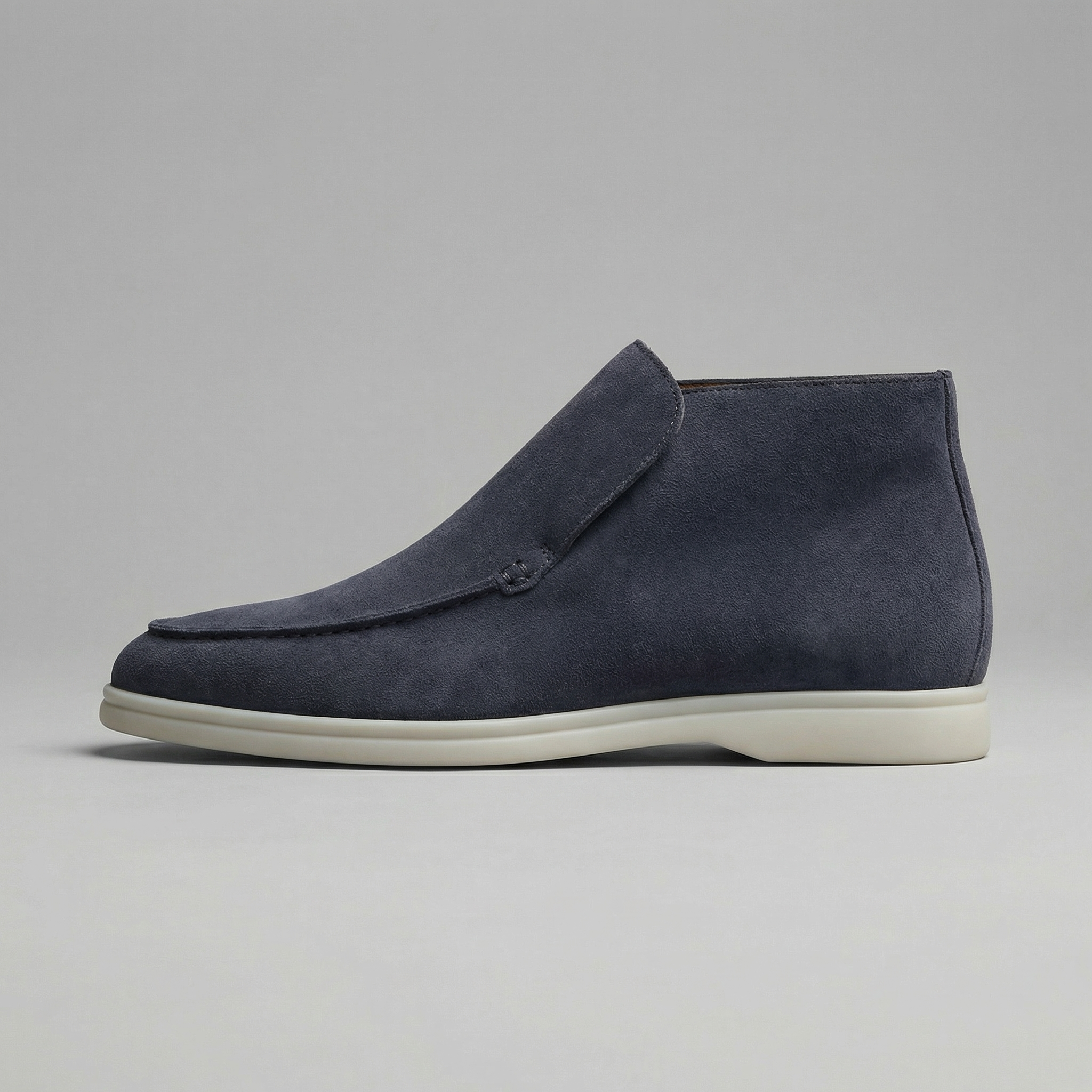 Mocassini da uomo in camoscio alto