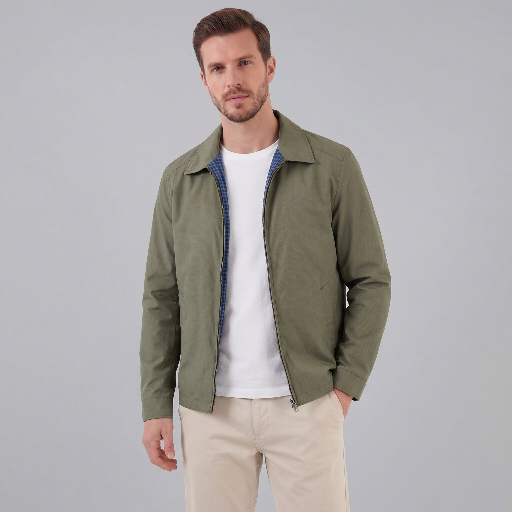 Chaqueta ligera con cremallera para hombre