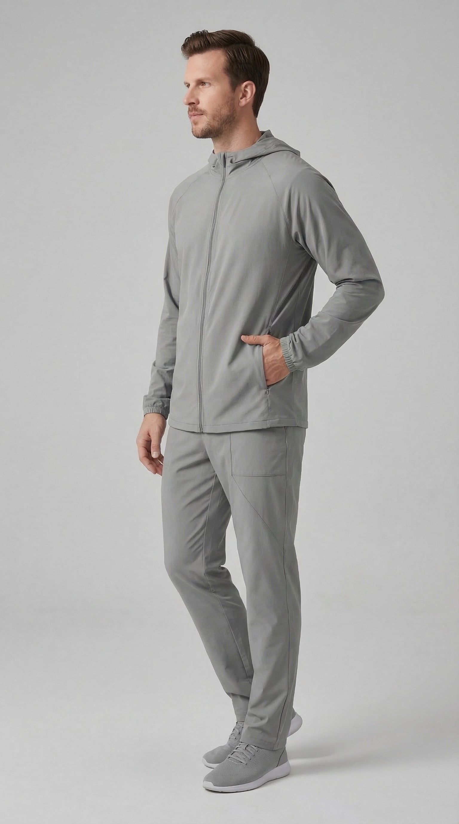 Chaqueta técnica con capucha para hombre
