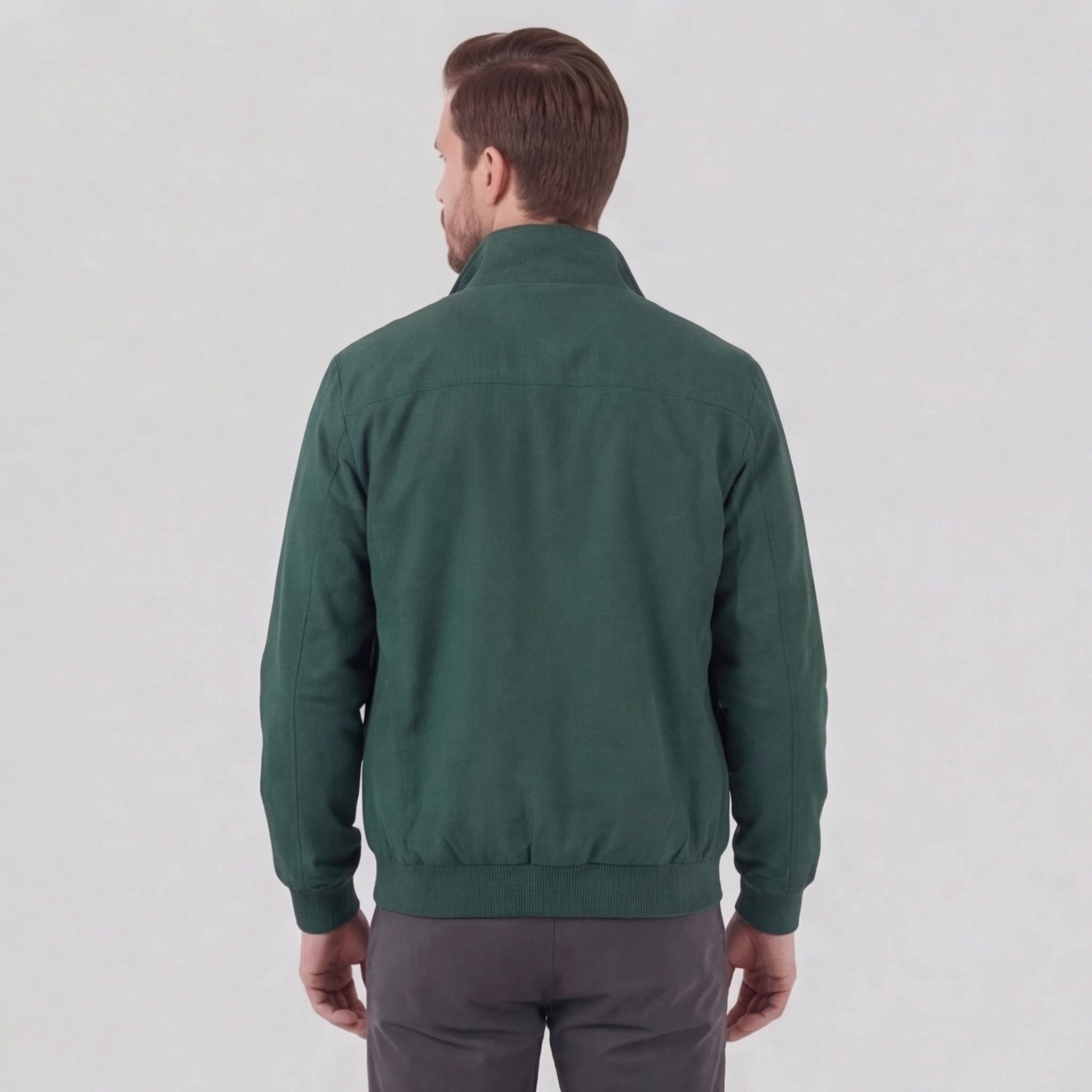Chaqueta cortaviento con cuello alto para hombre