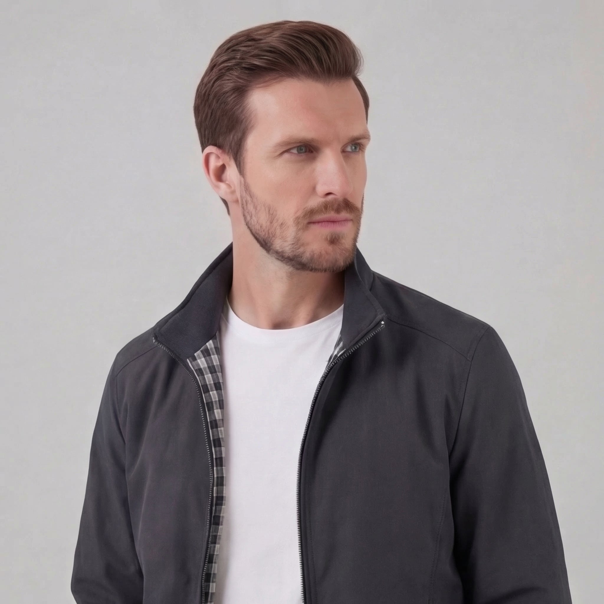 Chaqueta cortaviento con cuello alto para hombre