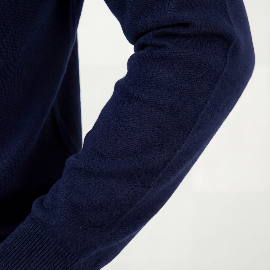 Marineblauer Pullover mit halbem Reißverschluss