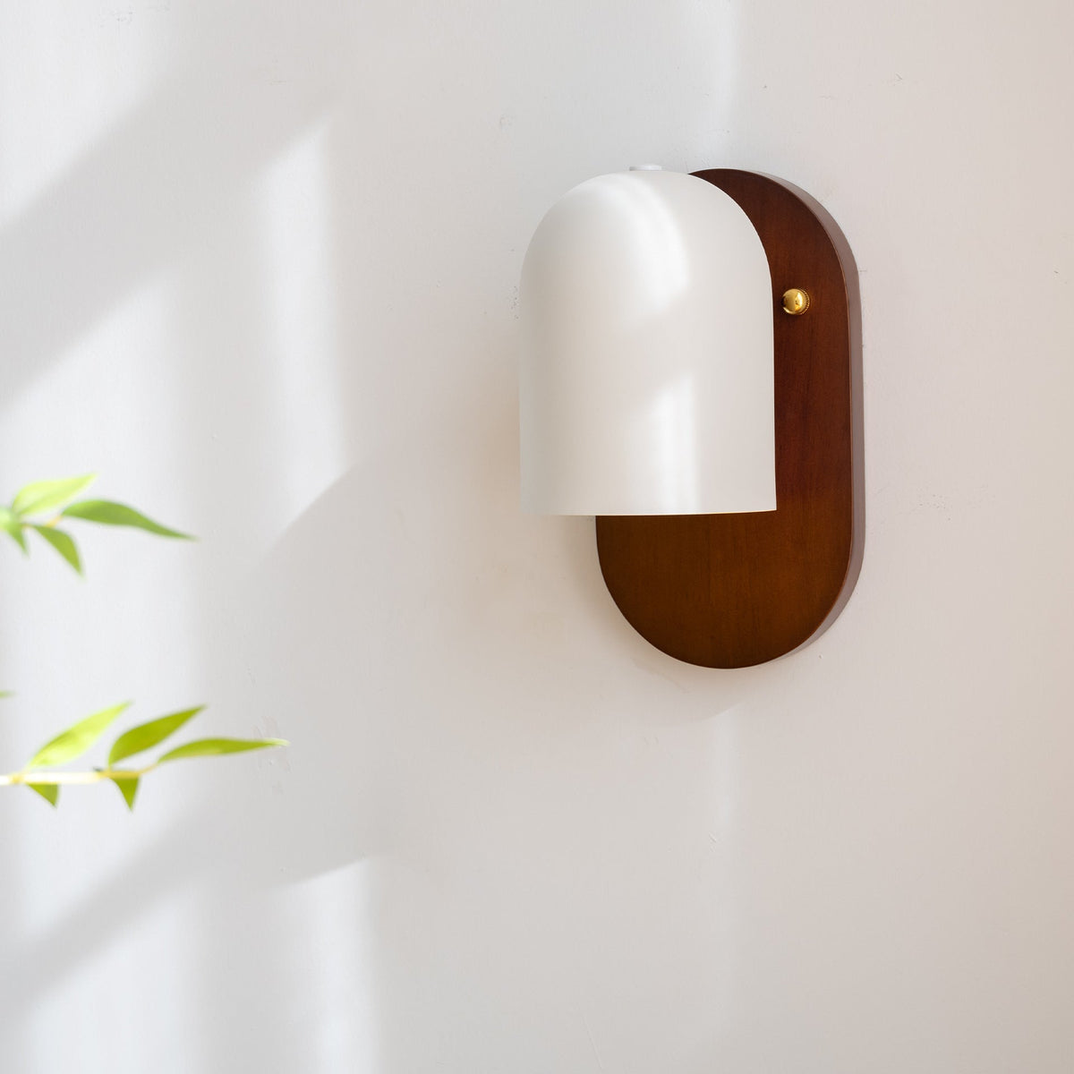Applique da parete nordica in metallo noce Zen LED 1 luce