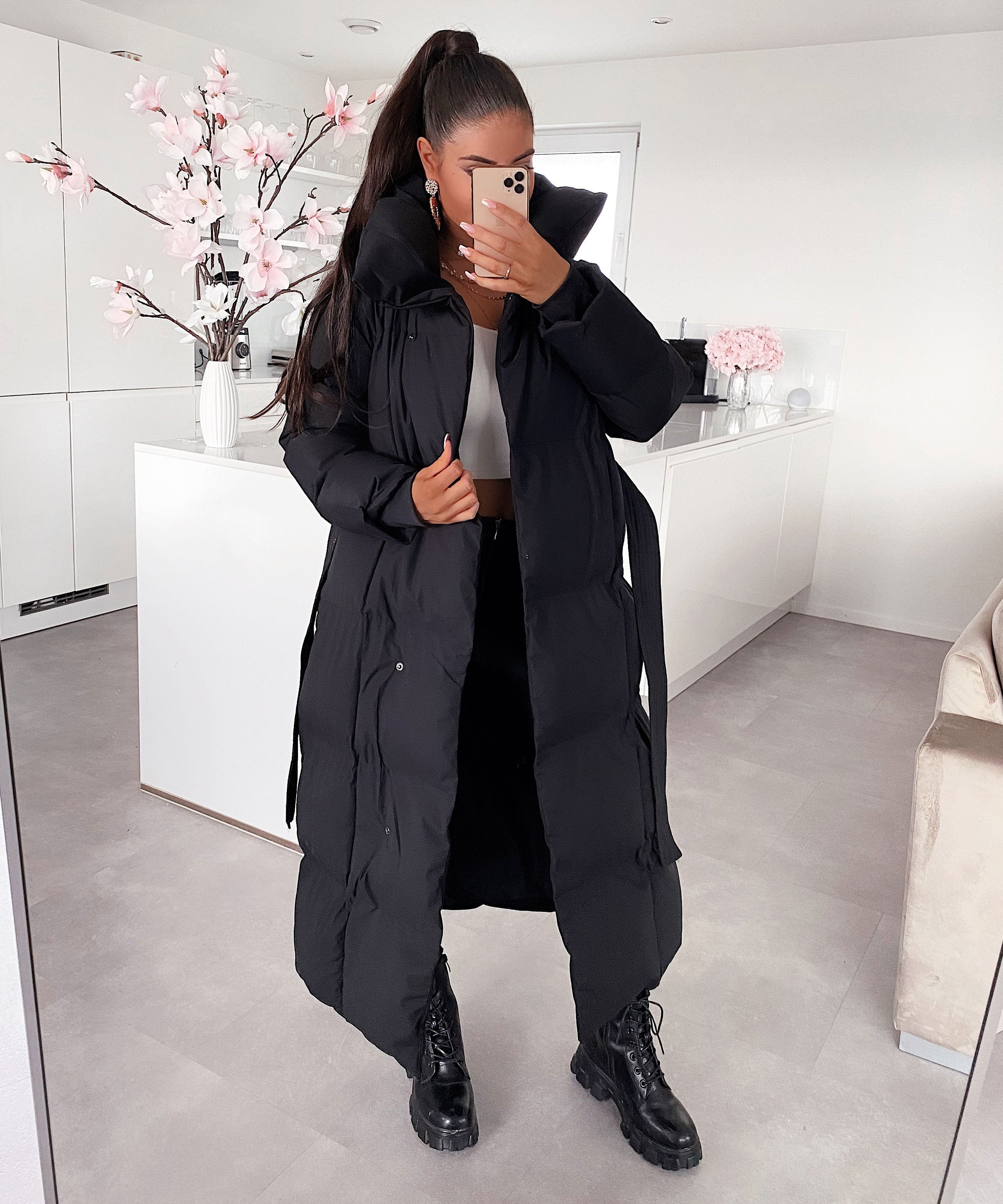 Piumino lungo da donna | Giacca invernale nera maxi con cintura