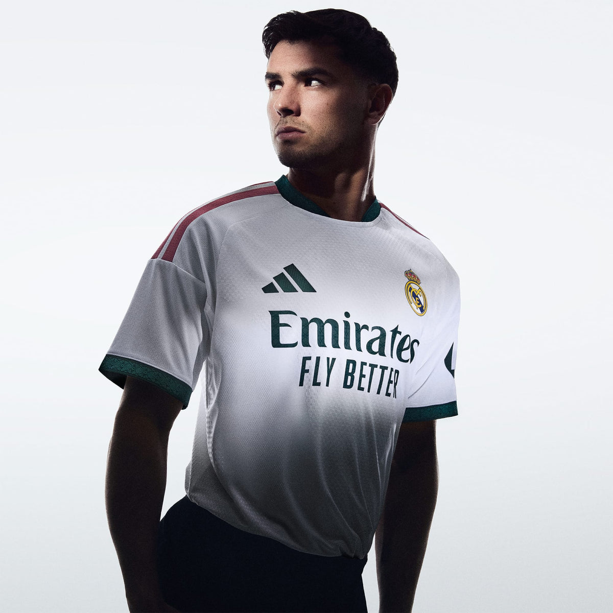 Real Madrid 26/27 Home Jersey (Player Version) — Rodrygo 11 — Champions Patch