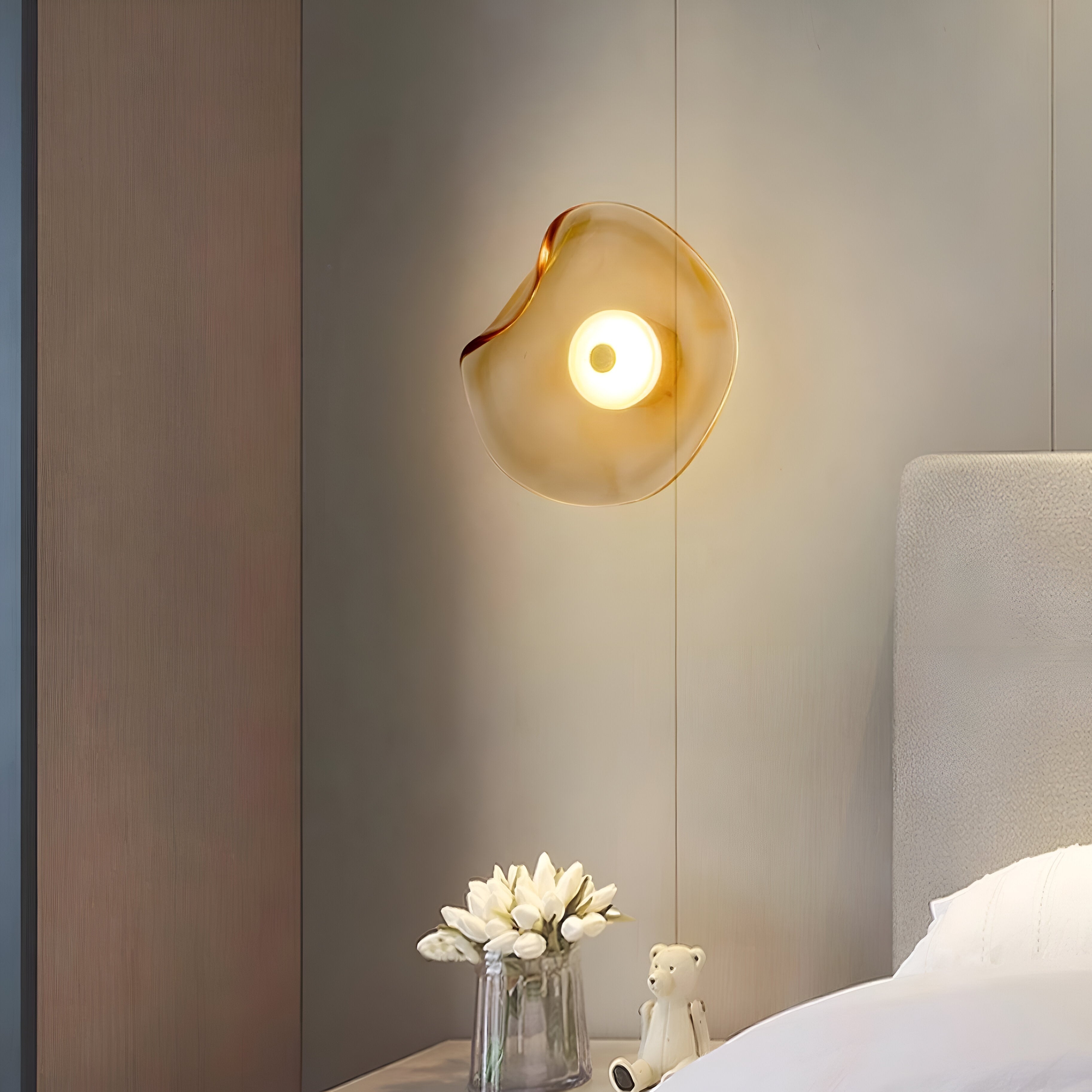 Nordic Curved Glass Japandi LED Wall Sconce 1-Light