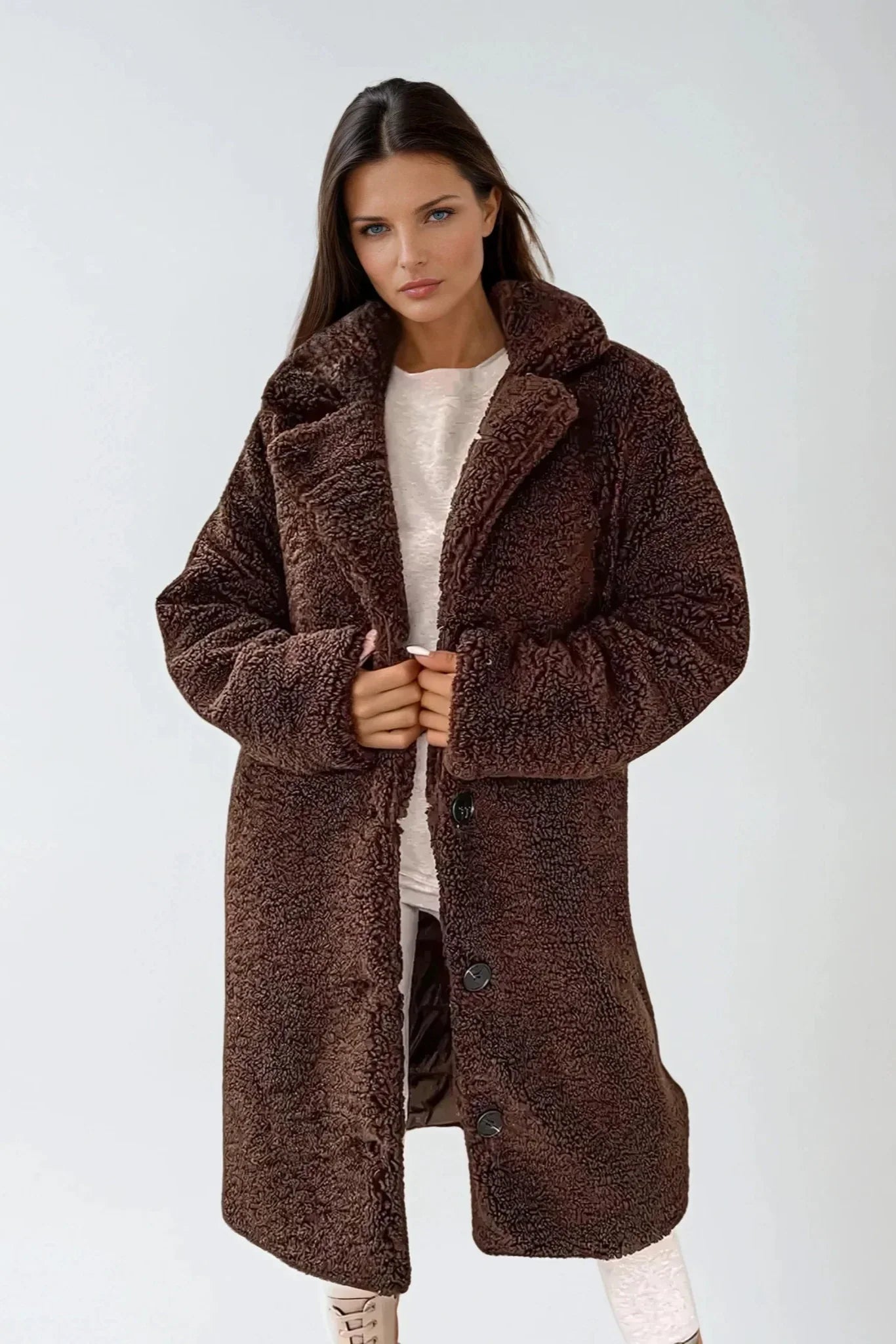 Teddy-Mantel | Lange Jacke aus Kunstfell mit Knöpfen