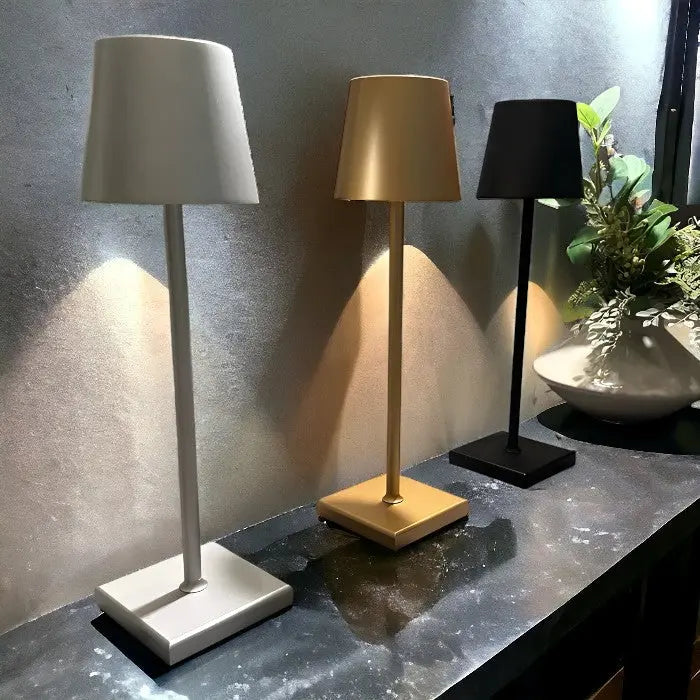 Lampada da tavolo LED moderna scandinava in alluminio 1 luce