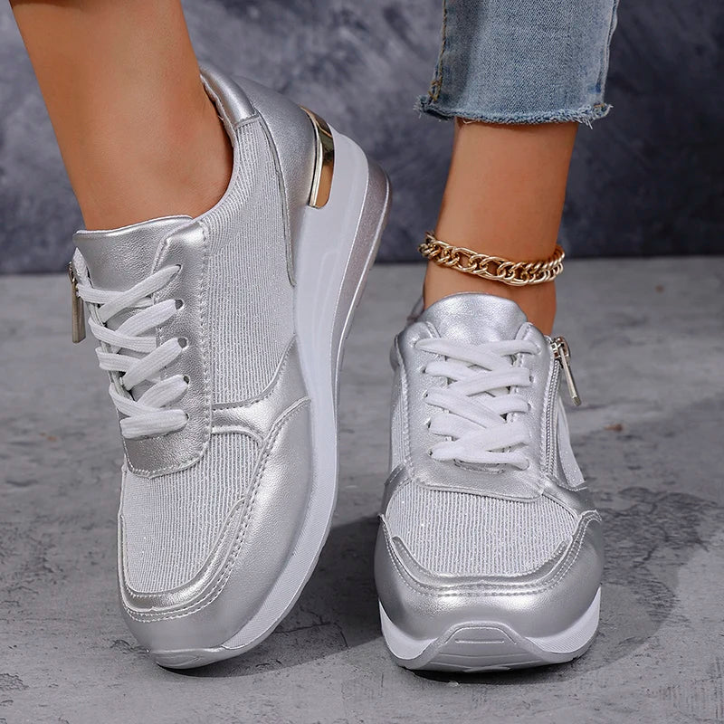ZAPATILLAS | ZAPATILLAS CON CUÑA Y CREMALLERA LATERAL