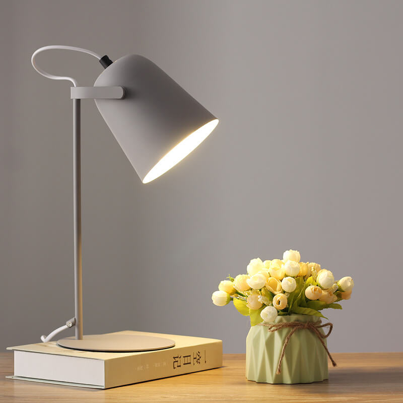 Nordische Metall Kegel Tischlampe LED 1-flammig