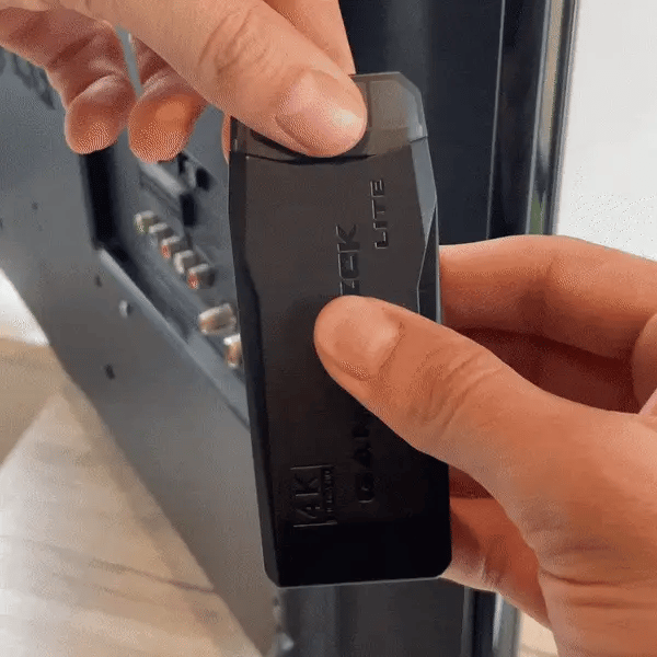 Vanta Retro Konsole 64GB mit 2 Controllern – über 20.000 Spiele