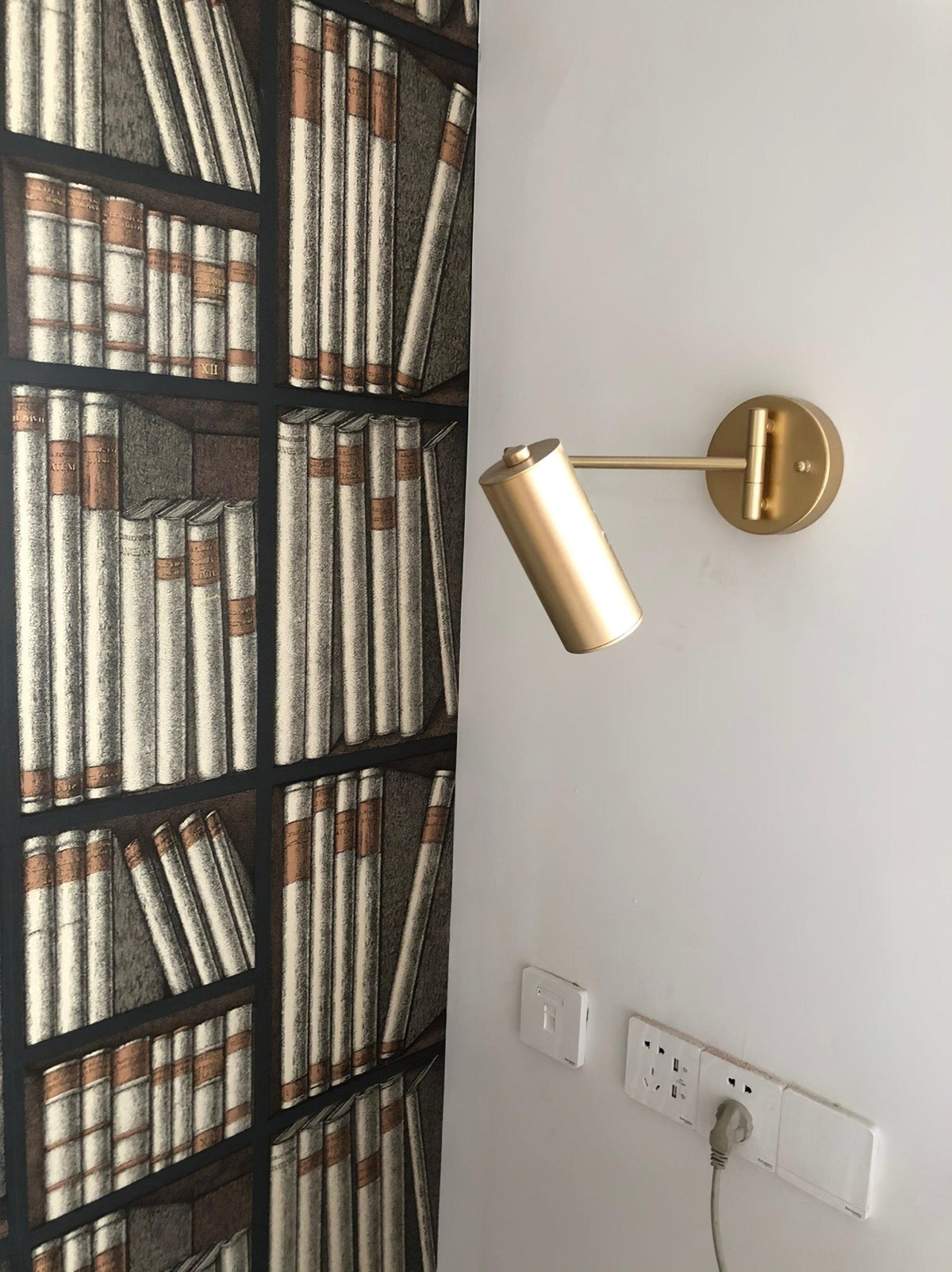 Aplique de pared moderno con brazo oscilante ajustable LED 1 luz