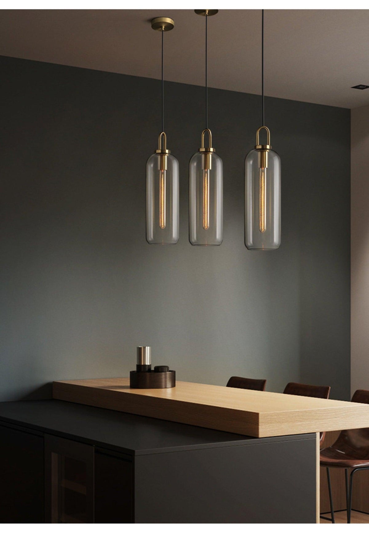 Lampadario moderno cilindrico in vetro e ottone a 1 luce