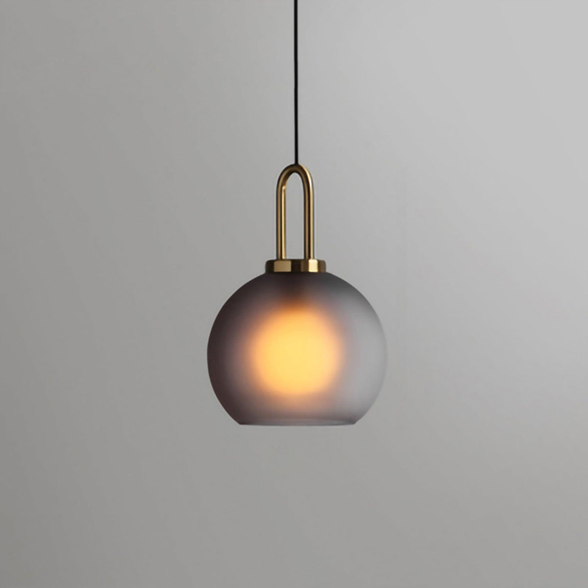 Lampadario moderno cilindrico in vetro e ottone a 1 luce