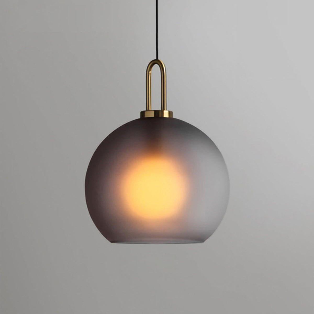 Lampadario moderno cilindrico in vetro e ottone a 1 luce