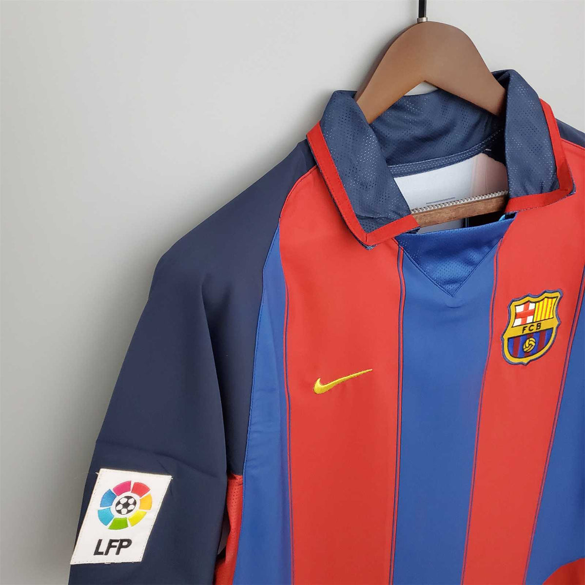 Camiseta de local Ronaldinho Barcelona 2003/04