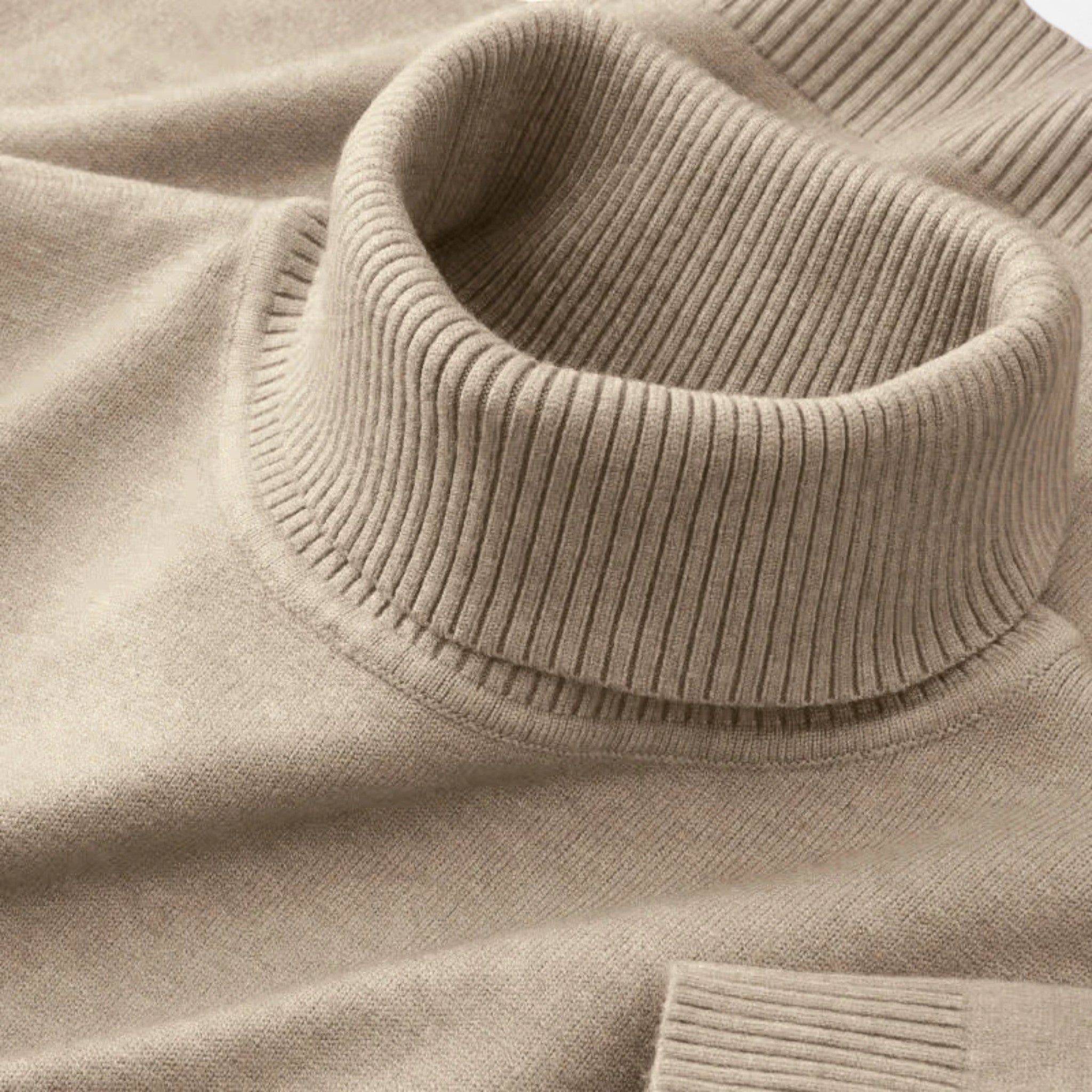 Herren Strickpullover mit Rollkragen aus Wolle