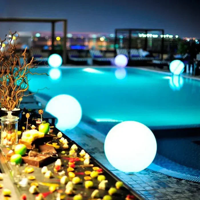 Moderner PE Kugel Außen Gartenleuchte LED wiederaufladbar