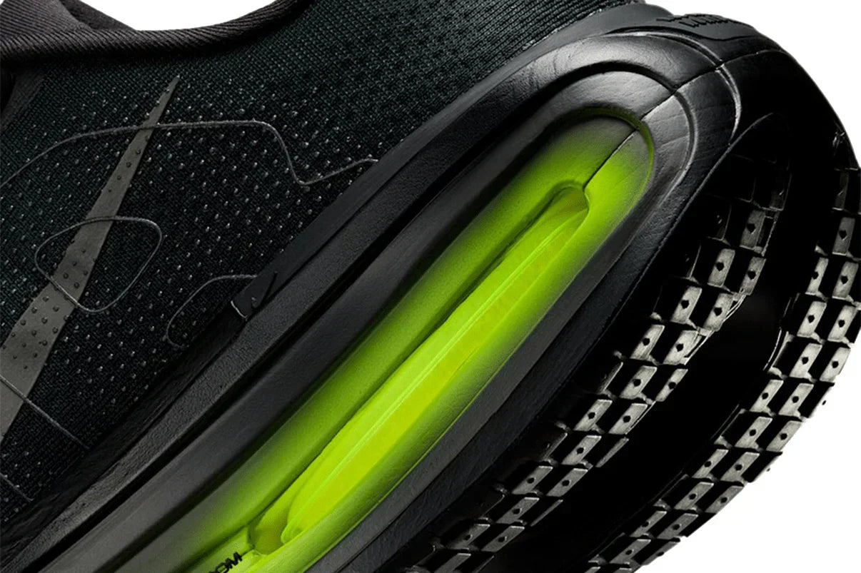 Nike Vomero Premium Negro Voltio