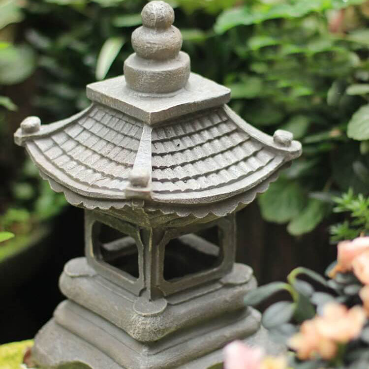 Jardín exterior LED japonés Zen con pagoda de piedra 1 luz