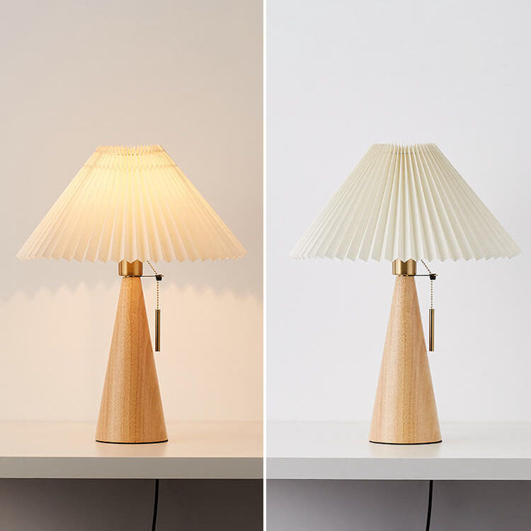 Japanische minimalistische Holz plissierter Stoff LED Tischlampe 1-flammig