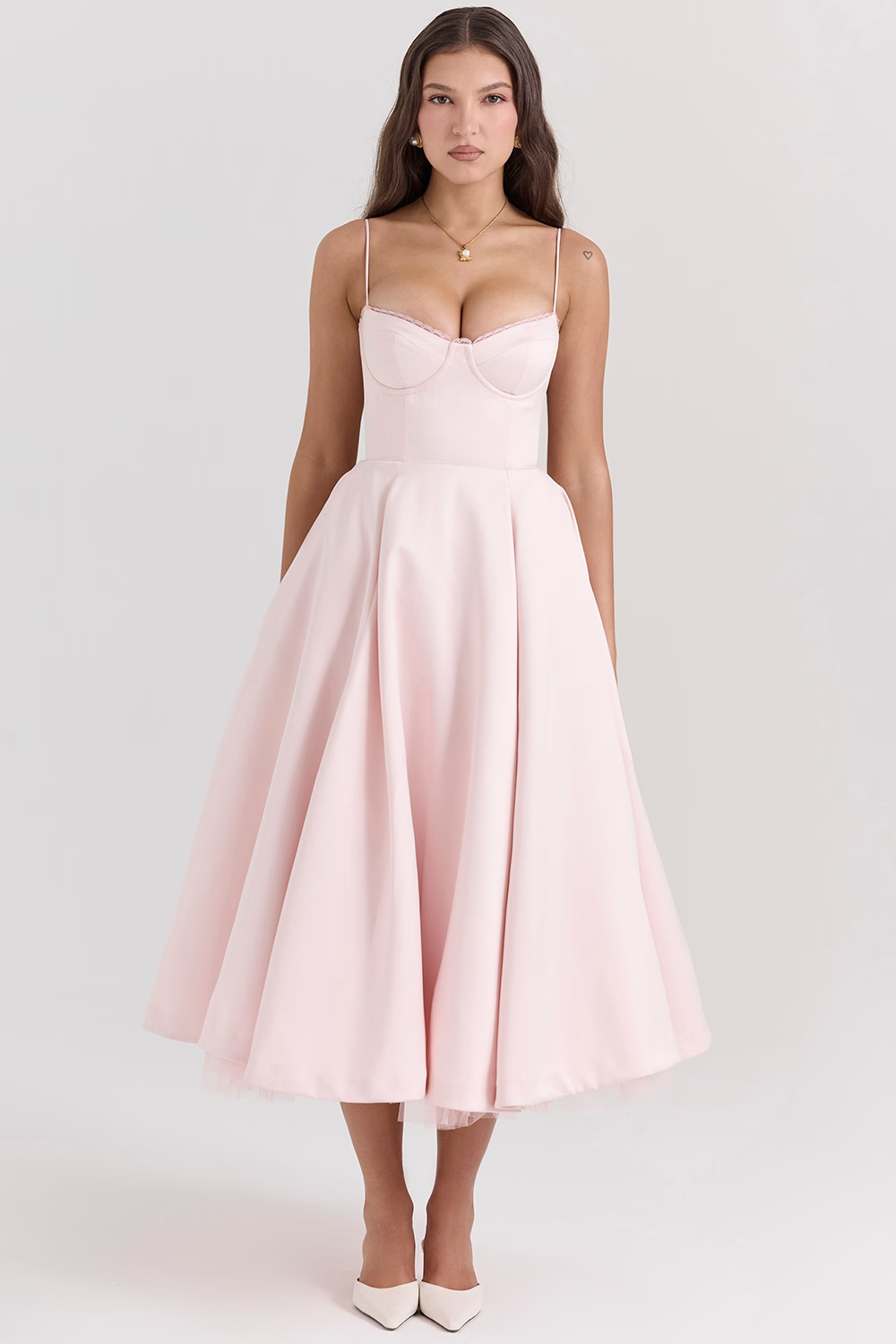 WEDDING GUEST DRESS | FLARED DESIGN & BUSTIER FIT