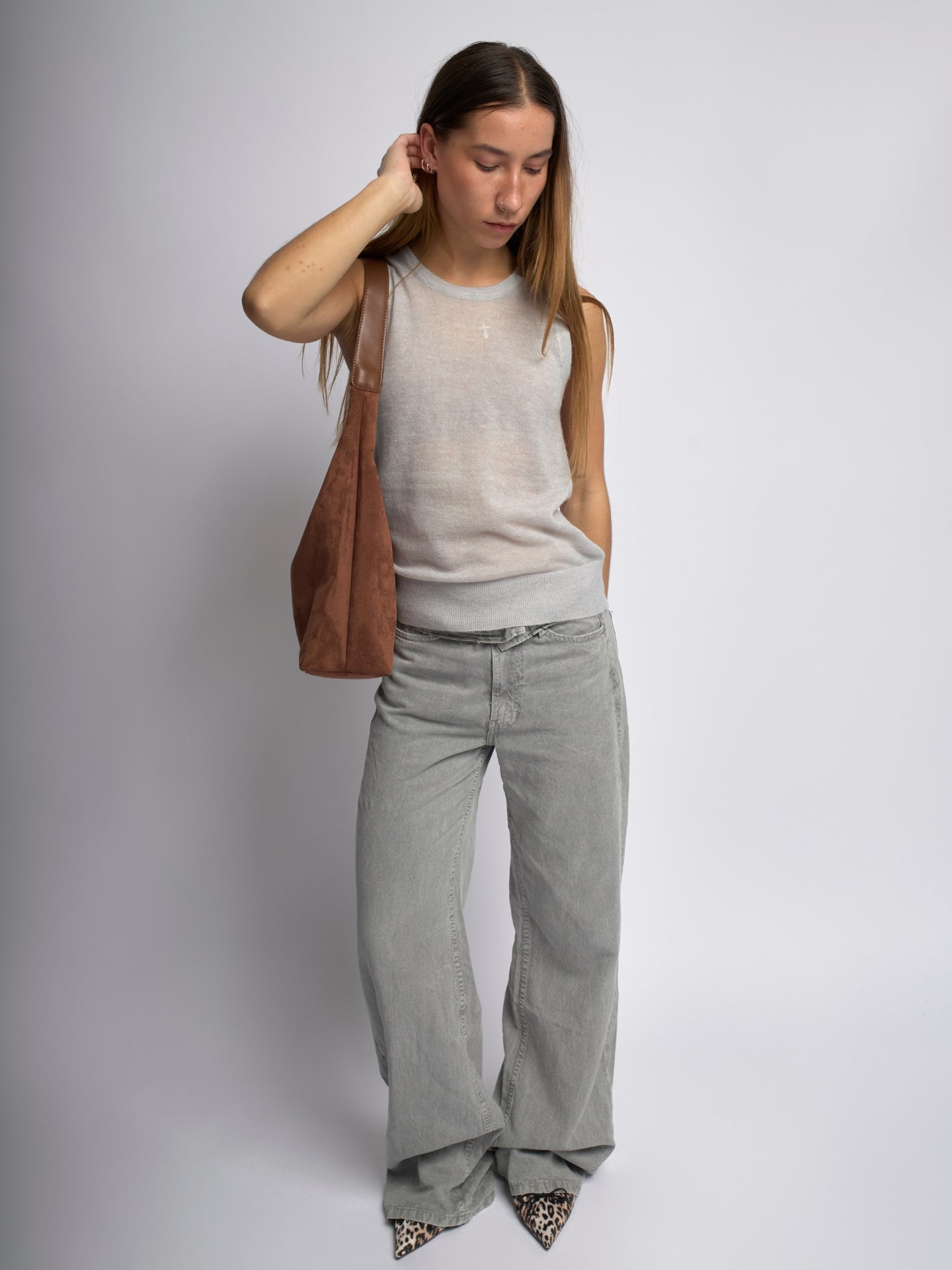 HÅNDTASKE | RUSKIND HOBO-TASKE MED MINIMALISTISK DESIGN OG ENKELT REM