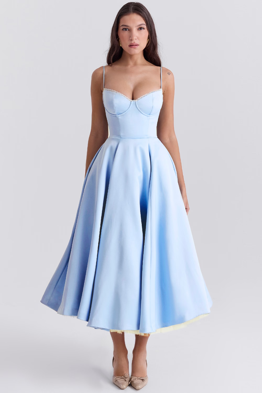 WEDDING GUEST DRESS | FLARED DESIGN & BUSTIER FIT