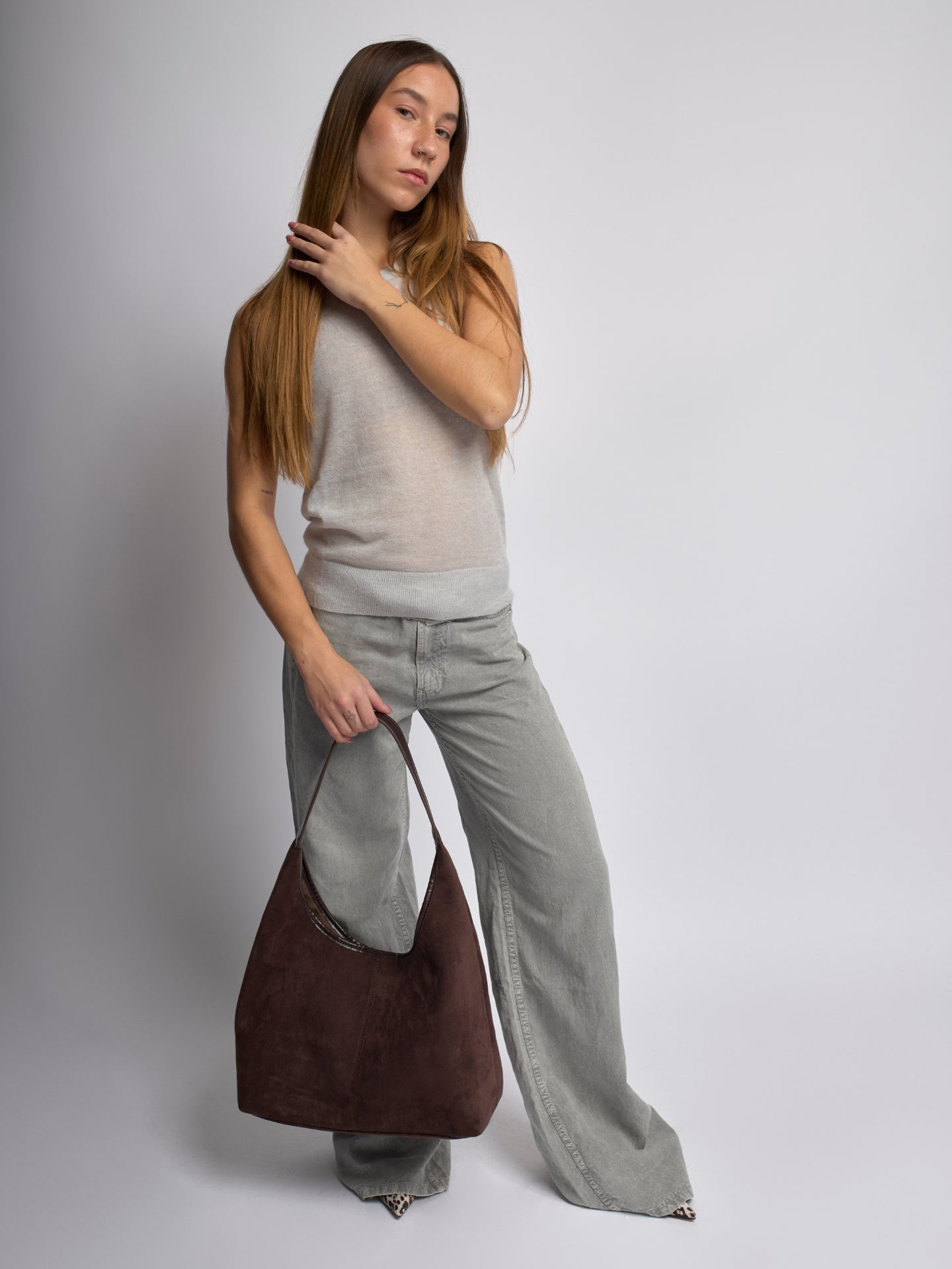 HÅNDTASKE | RUSKIND HOBO-TASKE MED MINIMALISTISK DESIGN OG ENKELT REM