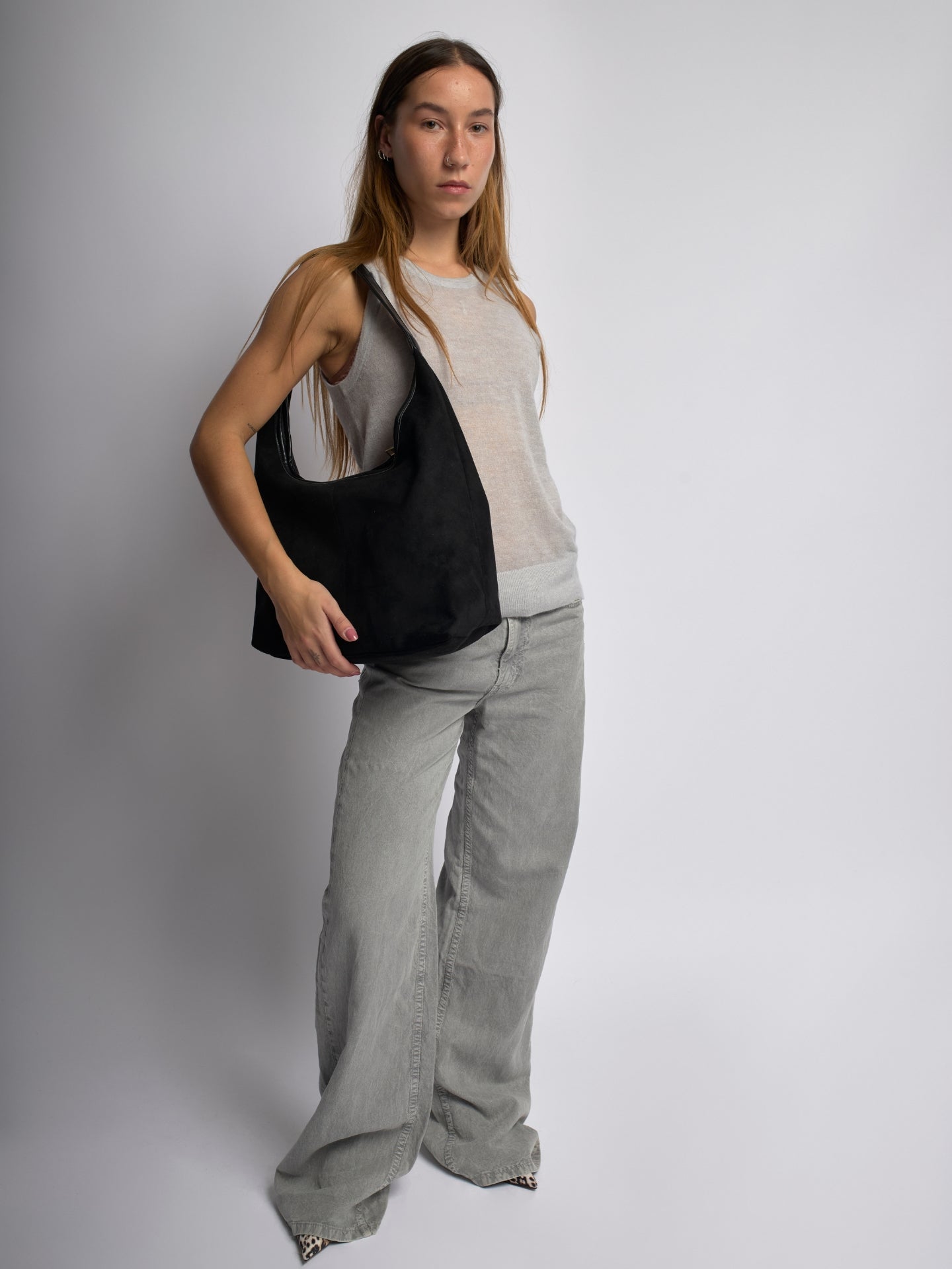 HÅNDTASKE | RUSKIND HOBO-TASKE MED MINIMALISTISK DESIGN OG ENKELT REM