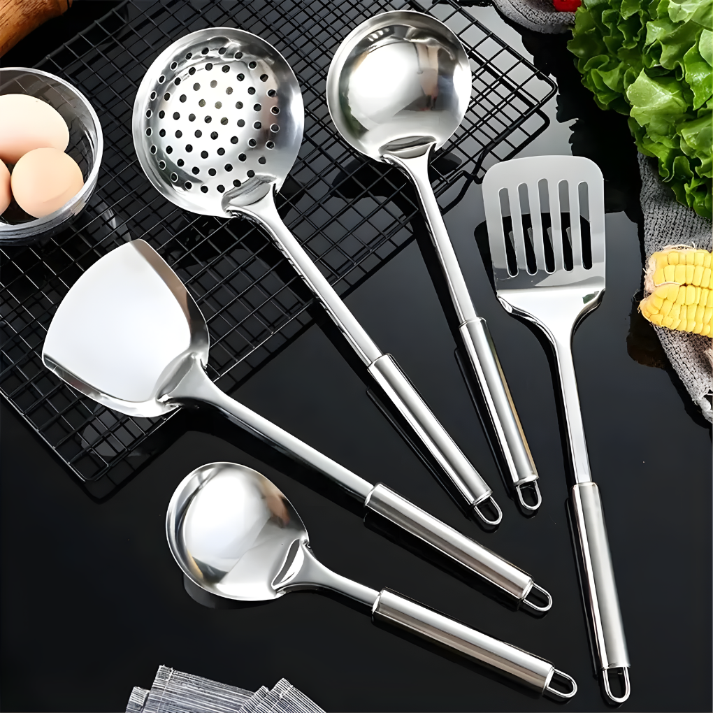 Set di utensili da cucina in acciaio inox